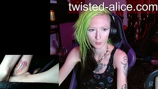 Snapshot of alicewonder09 chatting on 17, 7, 2026 alicewonder09 online show from 17, 7, 2026