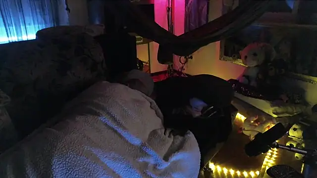 Snapshot of SpicyJoint chatting on 22, 3, 2025 SpicyJoint online show from 22, 3, 2025