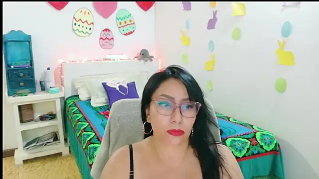 hottplay online show from 9, 4, 2026