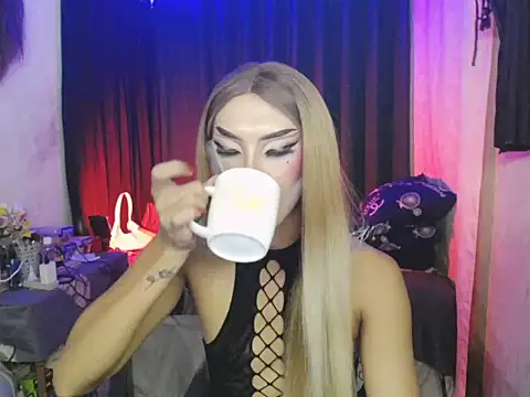 MirabelleNotch online show from 13, 4, 2026