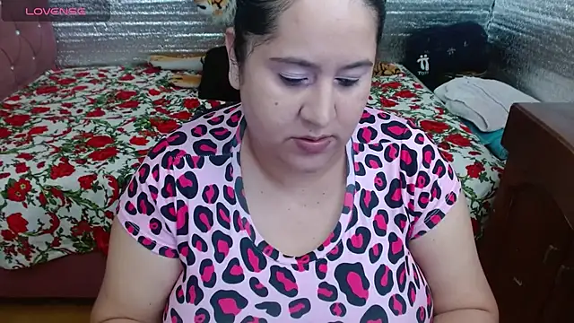 EMILY-NESSA online show from 12, 9, 2025