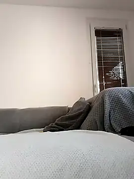 Viola sweet honey online show from 3, 4, 2026