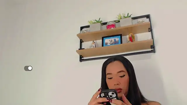 catalinabrawn1 online show from 13, 1, 2026