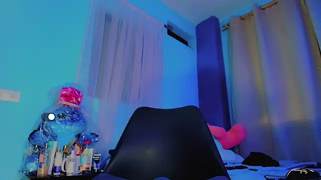 catalinabrawn1 online show from 17, 4, 2026