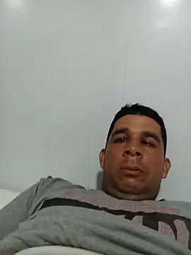 Snapshot of El-reyleon chatting on 7, 6, 2026 El-reyleon online show from 7, 6, 2026