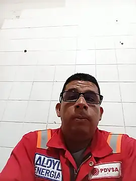 Snapshot of El-reyleon chatting on 29, 5, 2026 El-reyleon online show from 29, 5, 2026