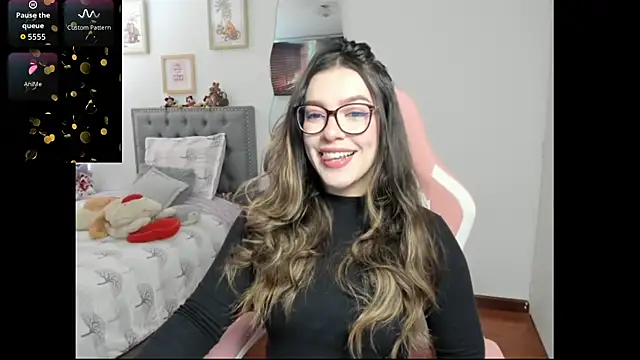 Snapshot of samysweet_8 chatting on 14, 11, 2025 samysweet 8 online show from 14, 11, 2025