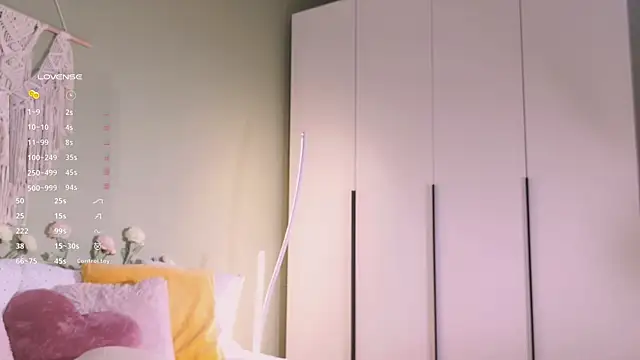 Rinas secret online show from 4, 10, 2025