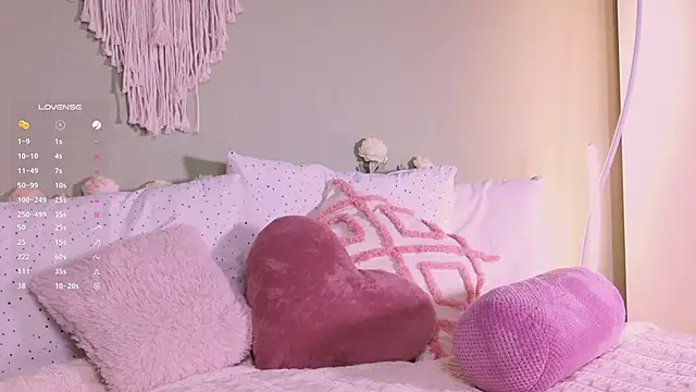 Rinas secret online show from 15, 10, 2025