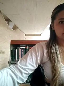 Snapshot of alana_69 chatting on 30, 4, 2026 alana 69 online show from 30, 4, 2026