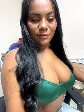 Snapshot of Sara_Boom chatting on 11, 10, 2025 Sara Boom online show from 11, 10, 2025