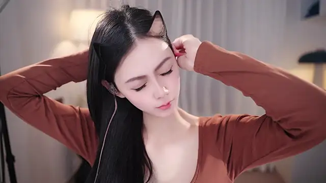 Ocean--Lili online show from 6, 11, 2025