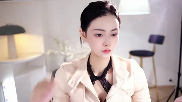 Ocean--Lili online show from 1, 2, 2026