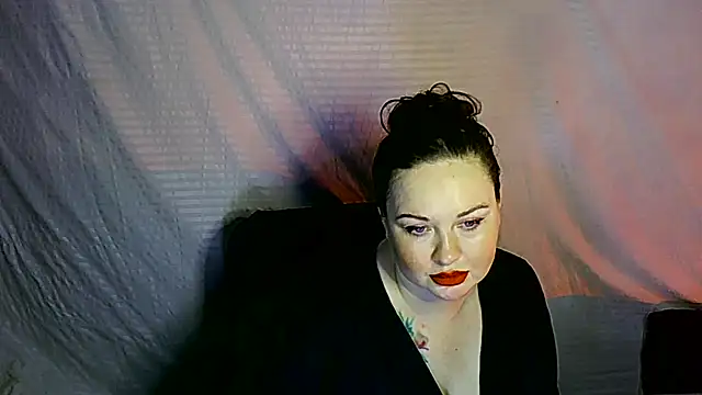 Victoria Marks online show from 16, 4, 2026