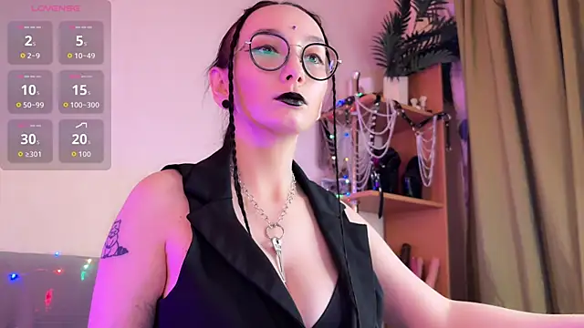 Snapshot of Jinhee_Noir chatting on 13, 12, 2025 Jinhee Noir online show from 13, 12, 2025