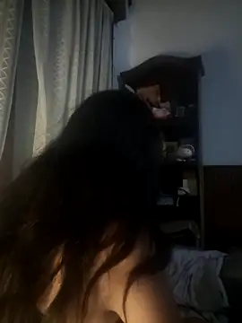 Snapshot of ZaraHoney chatting on 5, 2, 2025 ZaraHoney online show from 5, 2, 2025
