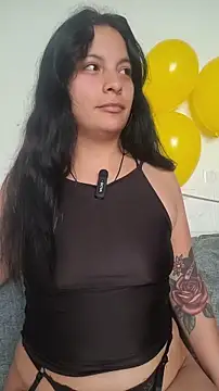 Snapshot of ZaraHoney chatting on 2, 10, 2025 ZaraHoney online show from 2, 10, 2025