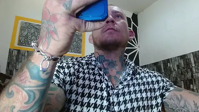 stripnolimits online show from 15, 5, 2026