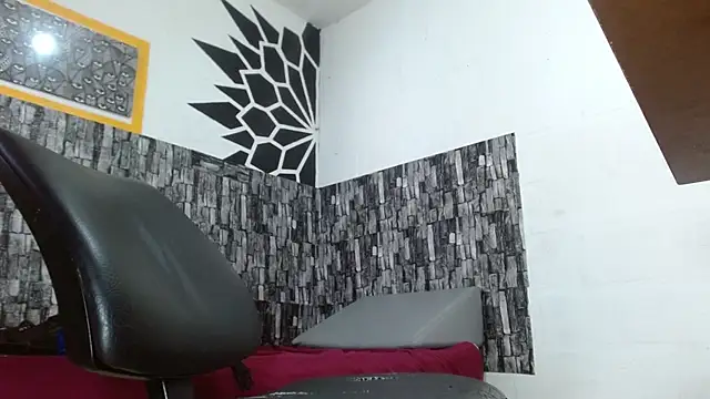 stripnolimits online show from 18, 3, 2026