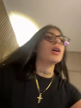 Sarasanders 4 online show from 9, 11, 2025