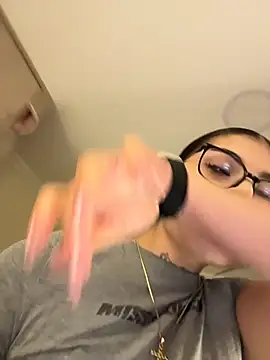 Sarasanders 4 online show from 28, 11, 2025