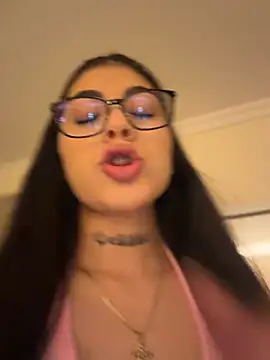 Sarasanders 4 online show from 1, 4, 2026