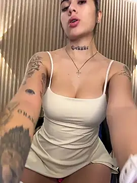 Sarasanders 4 online show from 8, 11, 2025