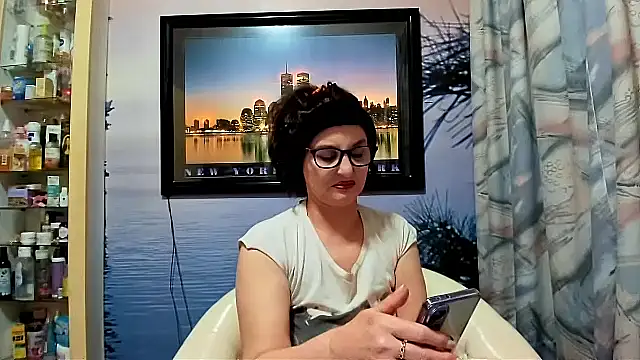 Snapshot of Mature4you44 chatting on 27, 1, 2025 Mature4you44 online show from 27, 1, 2025