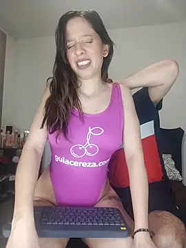 Isaandysex2428 online show from 7, 10, 2025