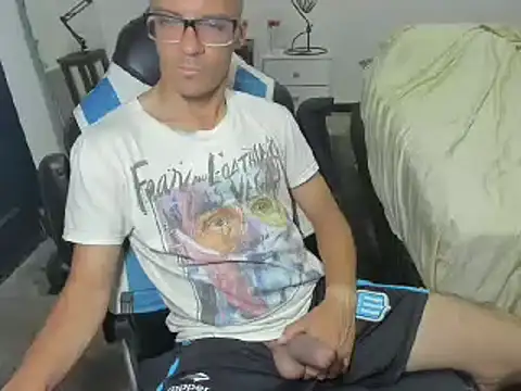 Snapshot of guachin_hunk chatting on 20, 12, 2024 guachin hunk online show from 20, 12, 2024