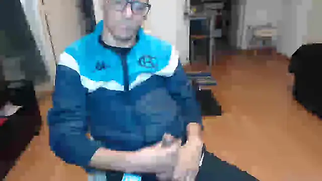 Snapshot of guachin_hunk chatting on 3, 8, 2026 guachin hunk online show from 3, 8, 2026