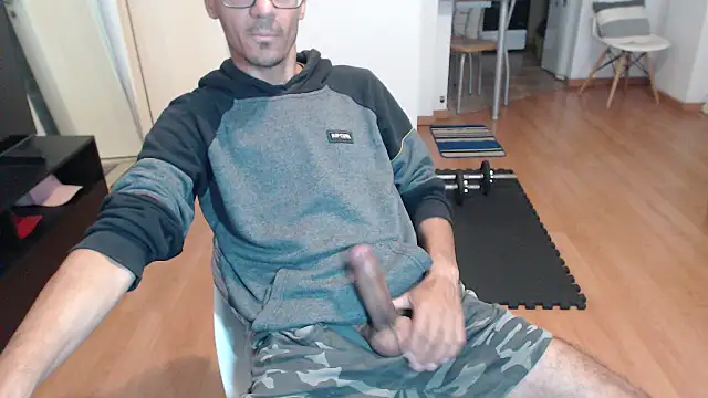Snapshot of guachin_hunk chatting on 14, 10, 2025 guachin hunk online show from 14, 10, 2025
