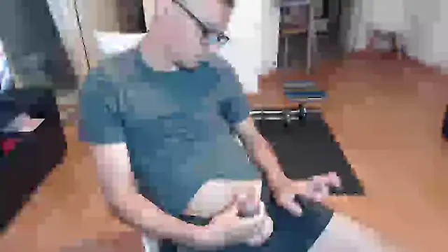 Snapshot of guachin_hunk chatting on 9, 10, 2025 guachin hunk online show from 9, 10, 2025