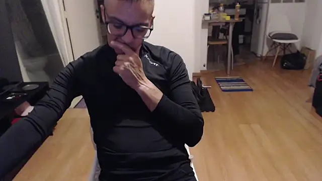 guachin hunk online show from 7, 4, 2026