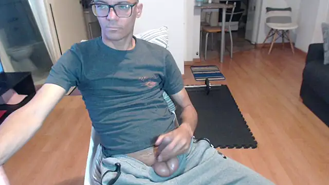 guachin hunk online show from 8, 11, 2025