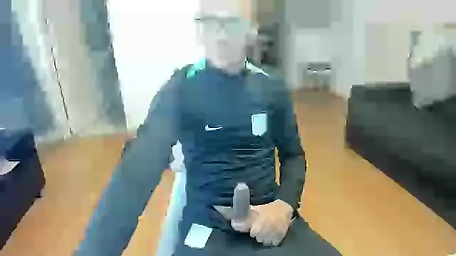 guachin hunk online show from 22, 4, 2026