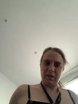 Snapshot of LadyChantale chatting on 27, 5, 2026 LadyChantale online show from 27, 5, 2026