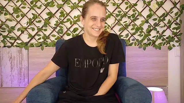 LadyChantale online show from 23, 10, 2025