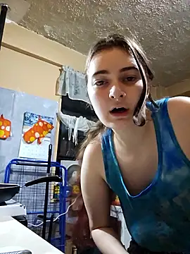 Snowbunnycake 131 online show from 18, 10, 2025