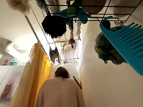 Snowbunnycake 131 online show from 11, 1, 2026