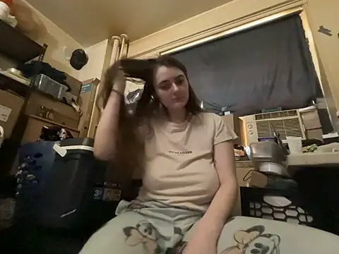 Snowbunnycake 131 online show from 21, 6, 2026