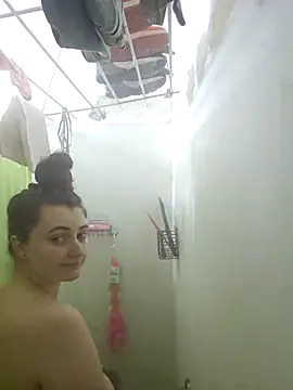 Snowbunnycake 131 online show from 14, 10, 2025