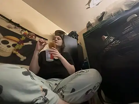 Snowbunnycake 131 online show from 13, 1, 2026