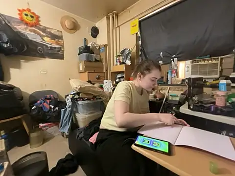 Snowbunnycake 131 online show from 18, 3, 2026