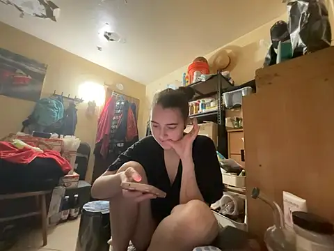 Snowbunnycake 131 online show from 28, 6, 2026