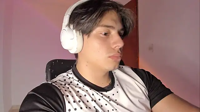 Giordano Russo online show from 8, 3, 2026