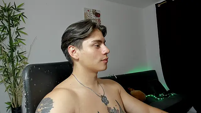Giordano Russo online show from 6, 2, 2025