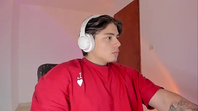 Giordano Russo online show from 2, 4, 2026