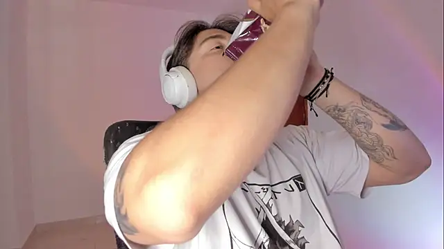 Giordano Russo online show from 9, 4, 2026