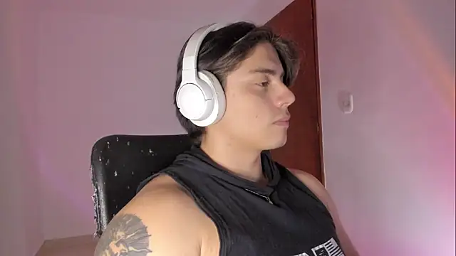 Giordano Russo online show from 6, 4, 2026